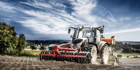Valtra Trusts Huld with the Mechanical Design of their G-Series Tractors